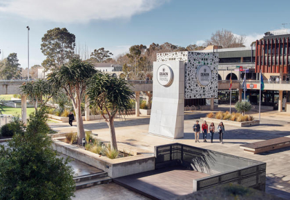 deakin-university